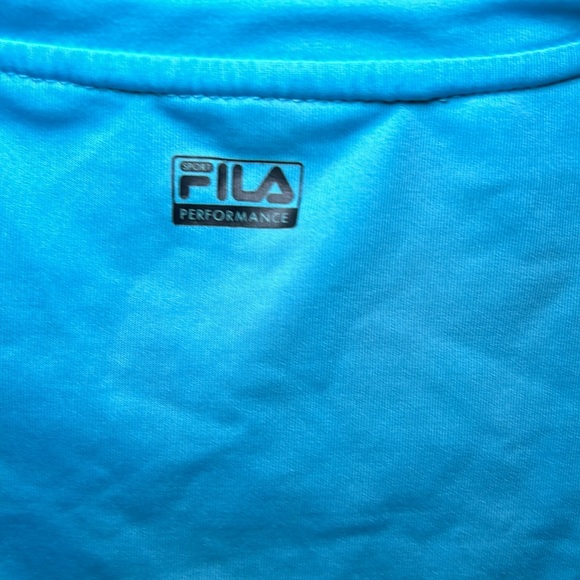 Fila Performance Vneck Athletic Top sz med - Picture 4 of 4